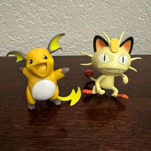 Set Of 2 Vintage Pokemon 3” Raichu Meowth Figures Jakks Pacific Nintendo 2007